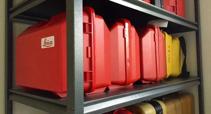 Thùng Đựng Máy Toàn Đạc Điện Tử